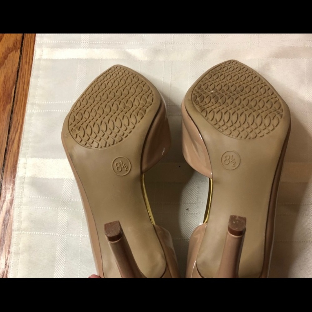 Merona Nude Tan Patent Heels w Pointed Toe Sz 8.5 - Picture 6 of 7